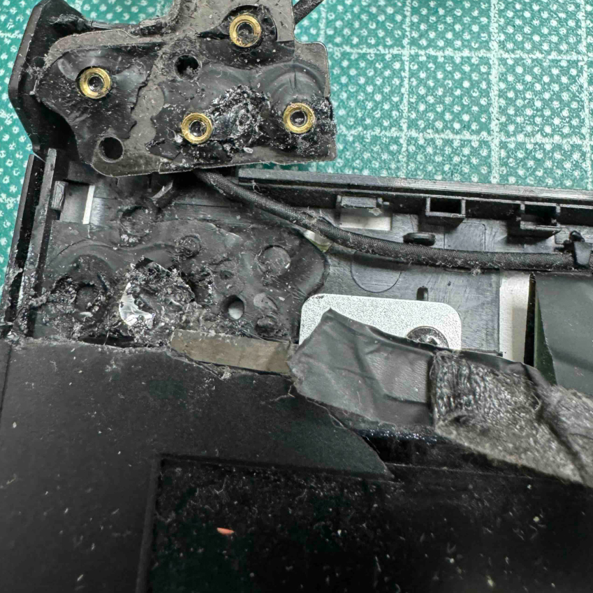 broken laptop hinge repair southampton